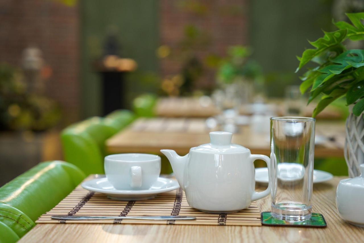 J Leaf Hotel By Blue Bird Negombo Luaran gambar