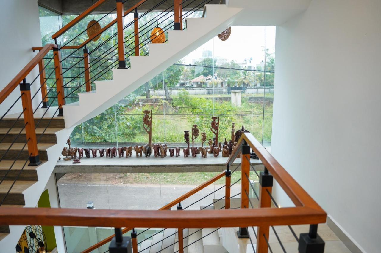J Leaf Hotel By Blue Bird Negombo Luaran gambar