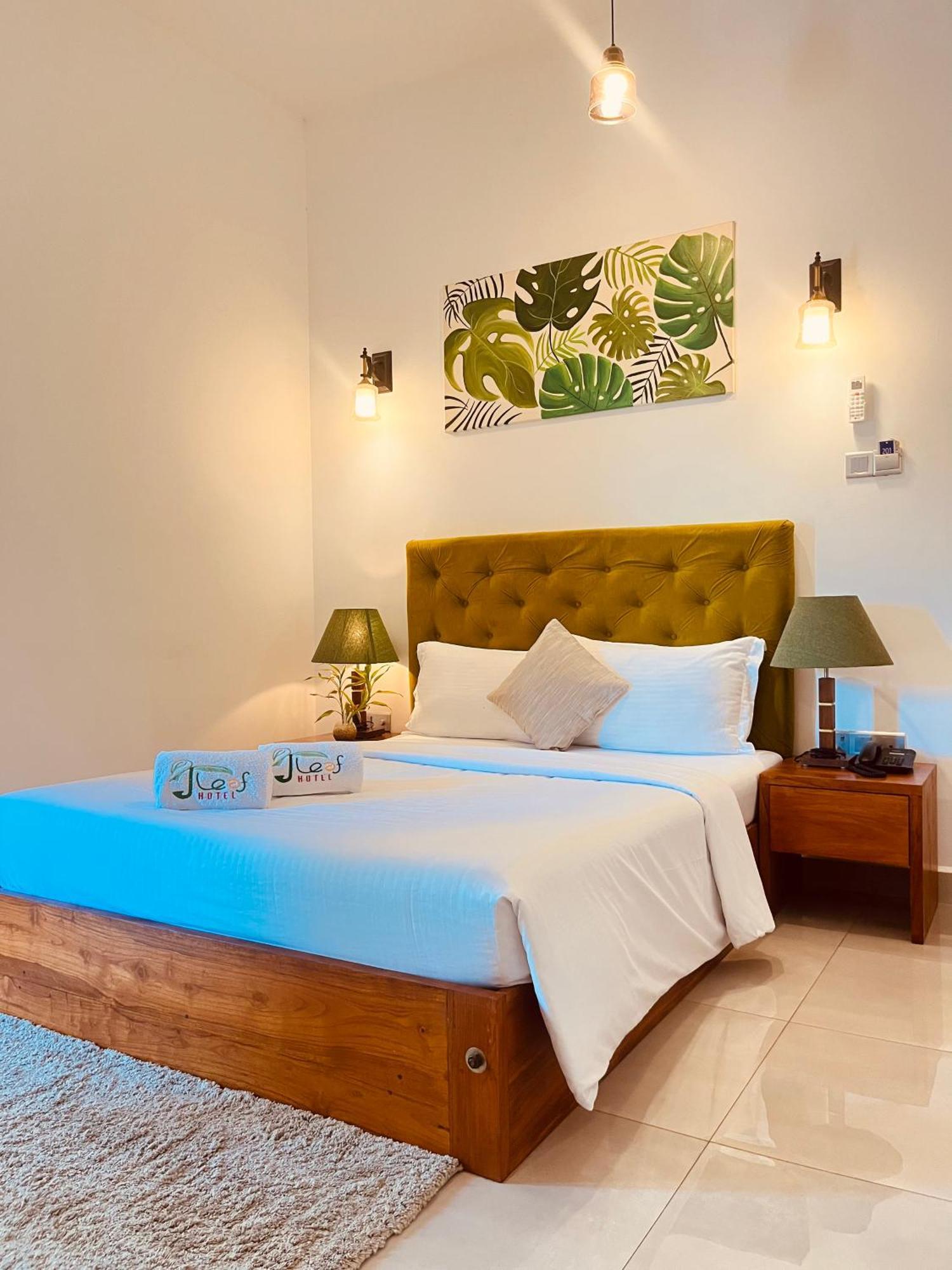 J Leaf Hotel By Blue Bird Negombo Luaran gambar